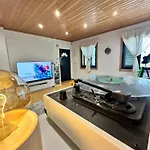 Ferreiros Home